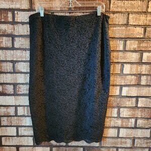 Vince Camuto Black Sheer Stretch Lace Scallop Hem Pencil Skirt Size L EUC